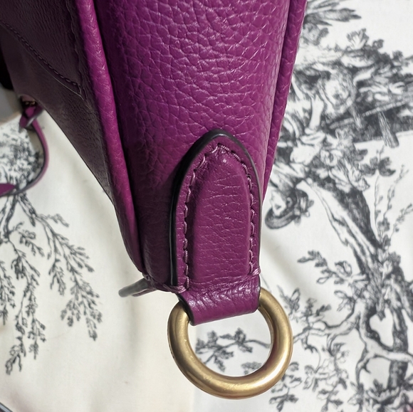 Chaise Crossbody Bag - Picture 12 of 16